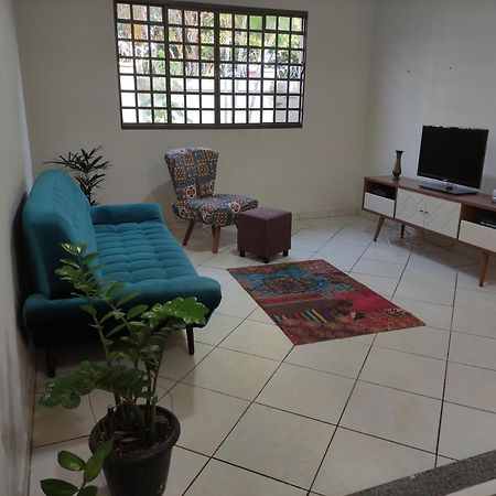Casa Completa Com Piscina Em Bairro Nobre De Uberlandia Villa Kültér fotó